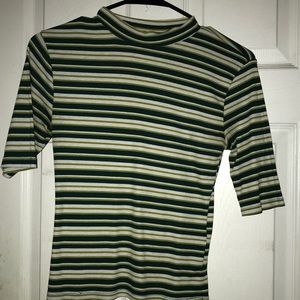 stripped medium sleeve